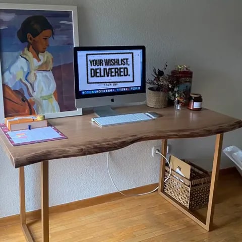 Escritorio de madera maciza a medida con estructura metálica